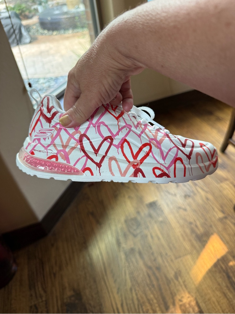 Skechers heart sneakers